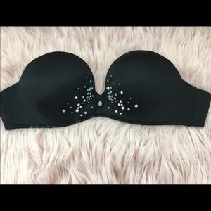 Black Victoria's Secret bombshell bra.